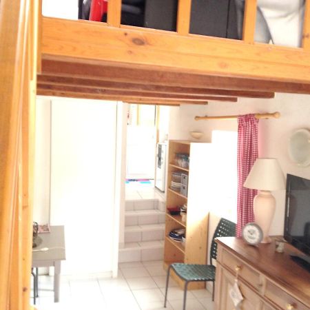 Studio Avec Piscine Privee Jardin Clos Et Wifi A Saint Jean D'Angely Kültér fotó