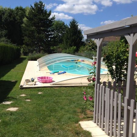 Studio Avec Piscine Privee Jardin Clos Et Wifi A Saint Jean D'Angely Kültér fotó