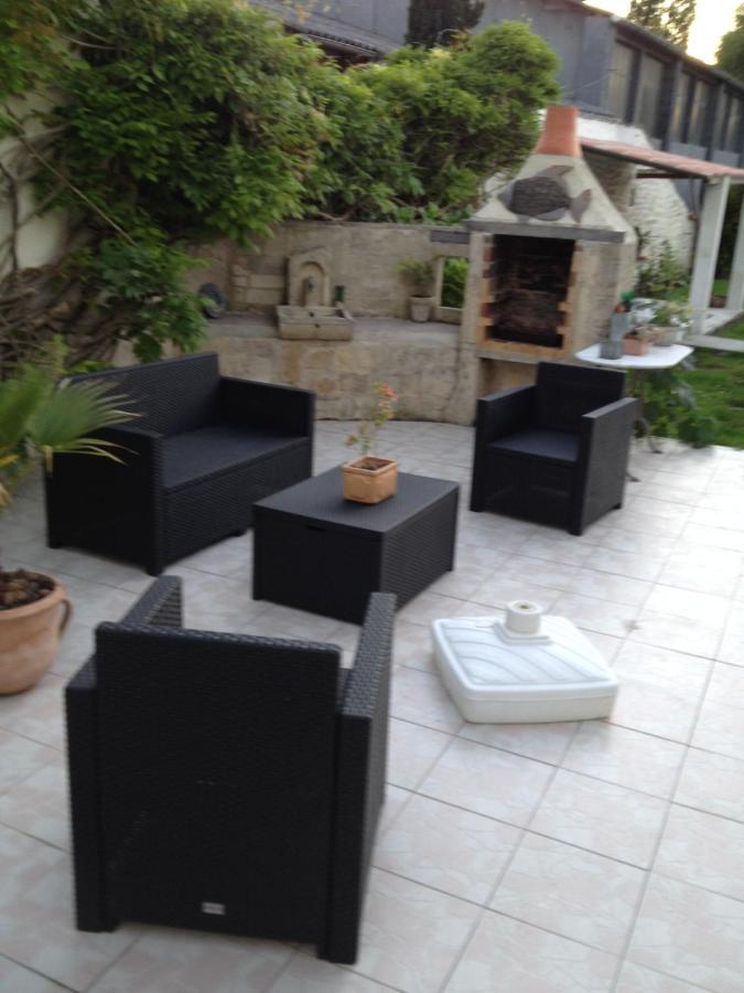Studio Avec Piscine Privee Jardin Clos Et Wifi A Saint Jean D'Angely Kültér fotó